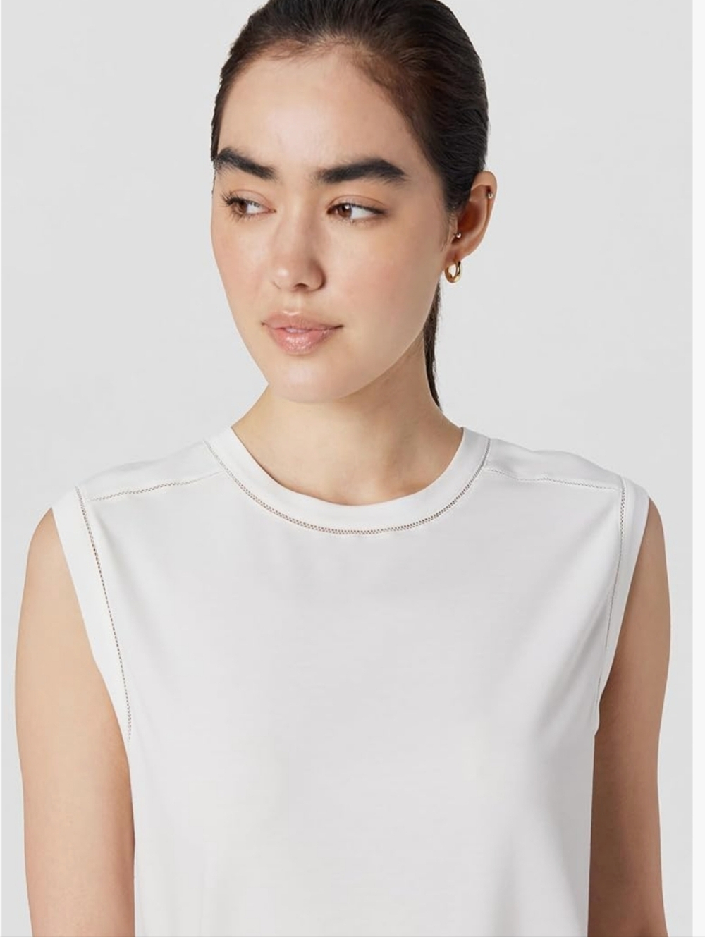 Theory Open Trim Muscle Tee Size Small